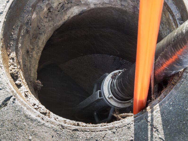 7 Signs You Need a Sewer Cleanout